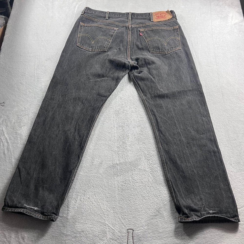 Levis 501 Mens Straight Leg Button Fly Faded Black Jeans 40x32 100% Cotton - Picture 11 of 13